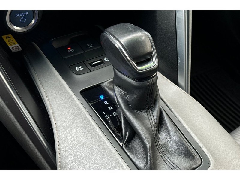 Toyota Venza Vehicle Full-screen Gallery Image 21