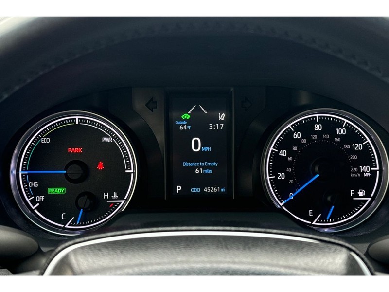 Toyota Venza Vehicle Full-screen Gallery Image 26