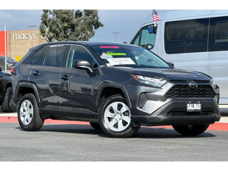 Toyota RAV4 Vehicle Full-screen Gallery Image 02