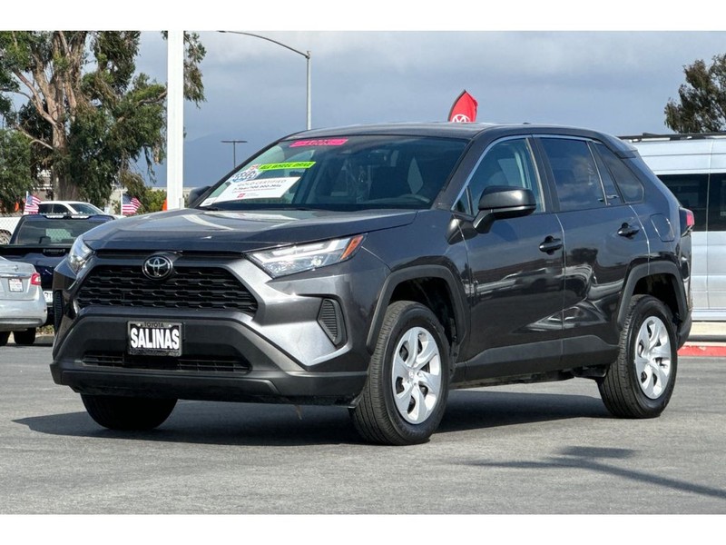 Toyota RAV4 Vehicle Full-screen Gallery Image 08