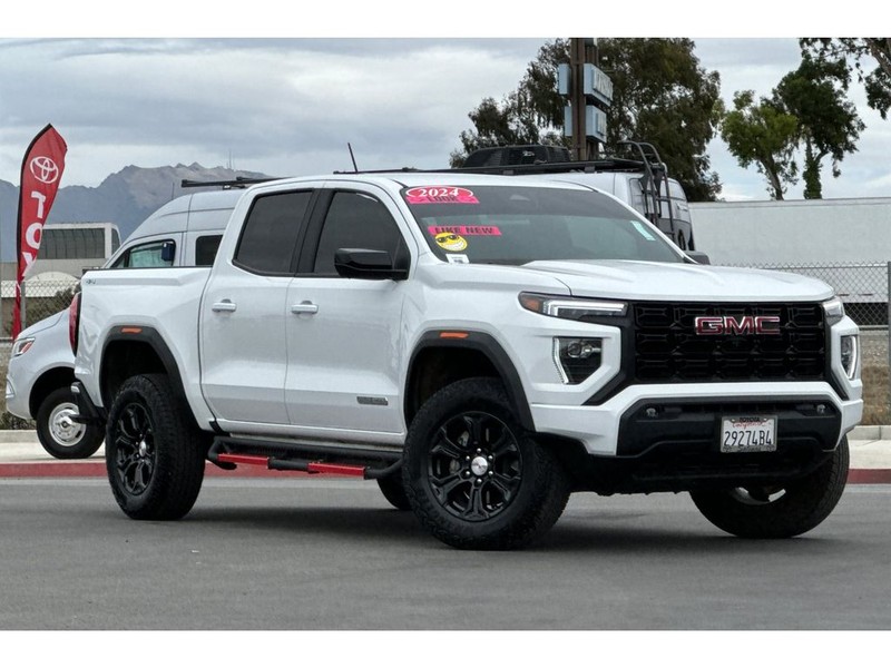 GMC Canyon Vehicle Full-screen Gallery Image 02