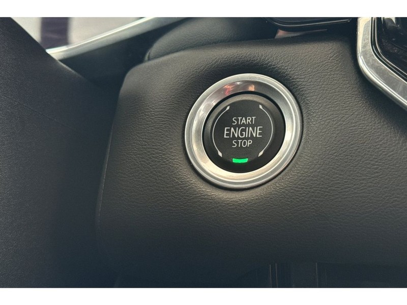 GMC Canyon Vehicle Full-screen Gallery Image 22