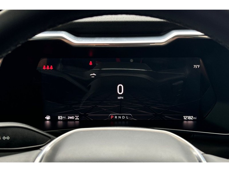 GMC Canyon Vehicle Full-screen Gallery Image 26