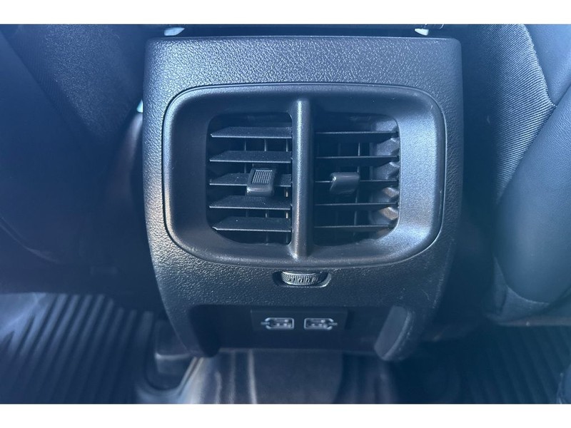 Jeep Cherokee Vehicle Full-screen Gallery Image 14