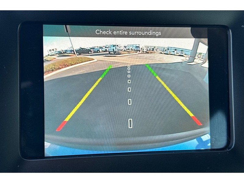 Jeep Cherokee Vehicle Full-screen Gallery Image 22