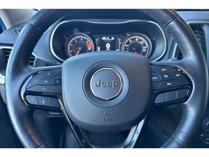 Jeep Cherokee Vehicle Full-screen Gallery Image 26