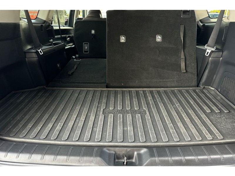 Toyota Grand Highlander Vehicle Full-screen Gallery Image 18