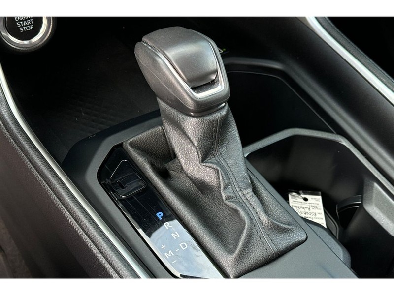 Toyota Grand Highlander Vehicle Full-screen Gallery Image 23