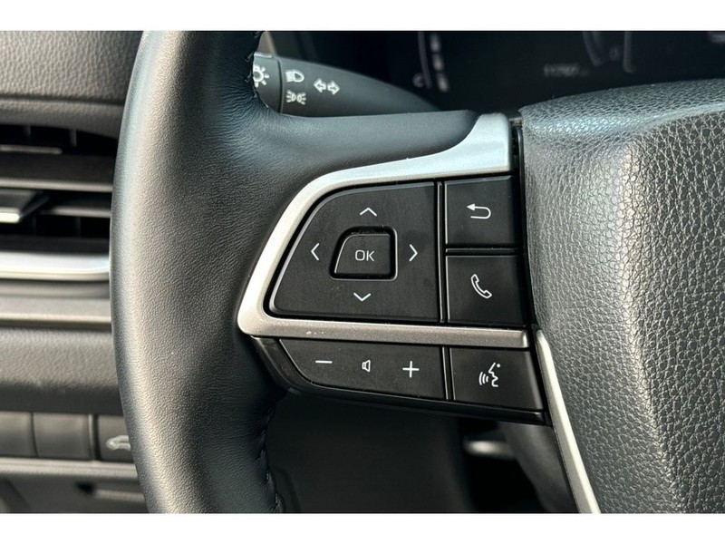 Toyota Grand Highlander Vehicle Full-screen Gallery Image 26