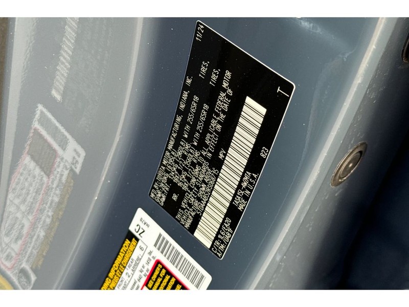 Toyota Grand Highlander Vehicle Full-screen Gallery Image 33