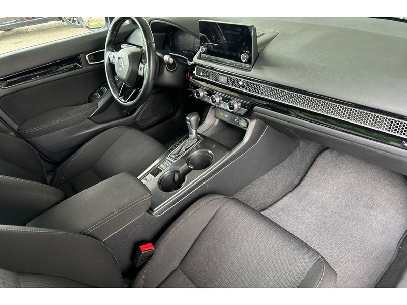 Honda Civic Vehicle Full-screen Gallery Image 16