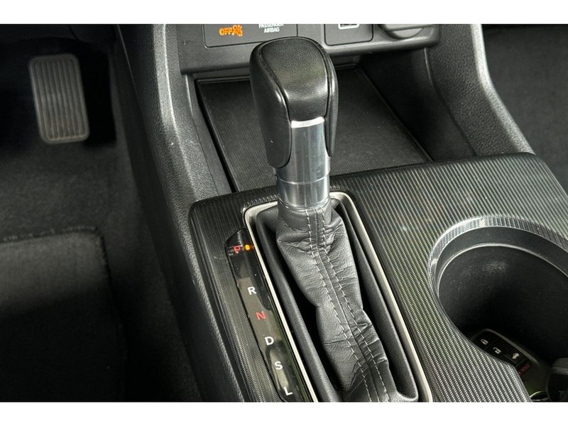 Honda Civic Vehicle Full-screen Gallery Image 21