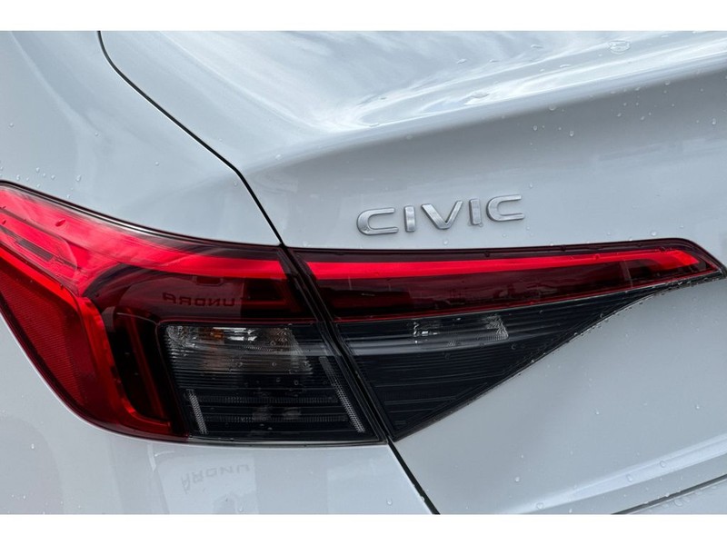 Honda Civic Vehicle Full-screen Gallery Image 30