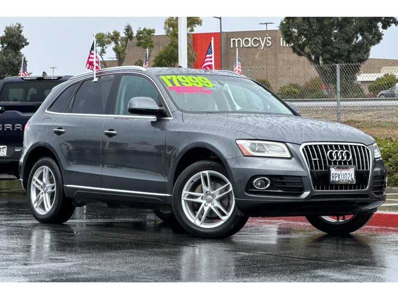 Audi Q5 Vehicle Full-screen Gallery Image 02