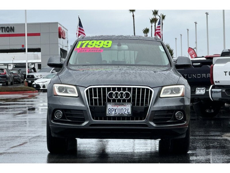 Audi Q5 Vehicle Full-screen Gallery Image 09