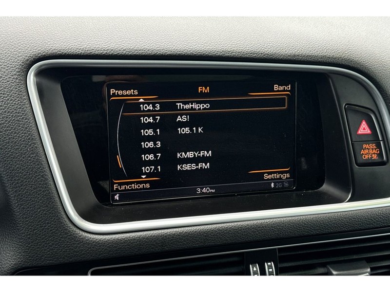 Audi Q5 Vehicle Full-screen Gallery Image 20