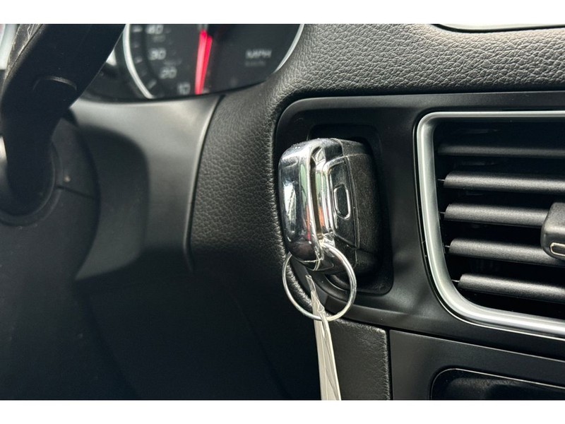 Audi Q5 Vehicle Full-screen Gallery Image 23