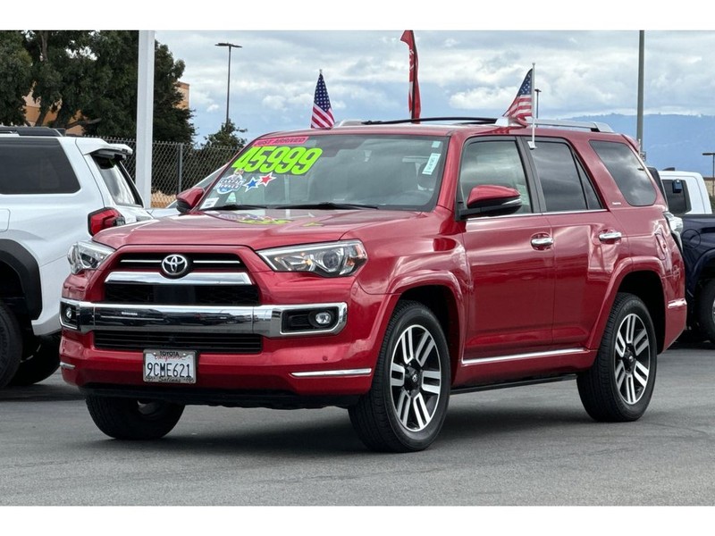 Toyota 4Runner Vehicle Full-screen Gallery Image 08