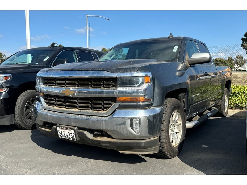 Chevrolet Silverado Vehicle Full-screen Gallery Image 07