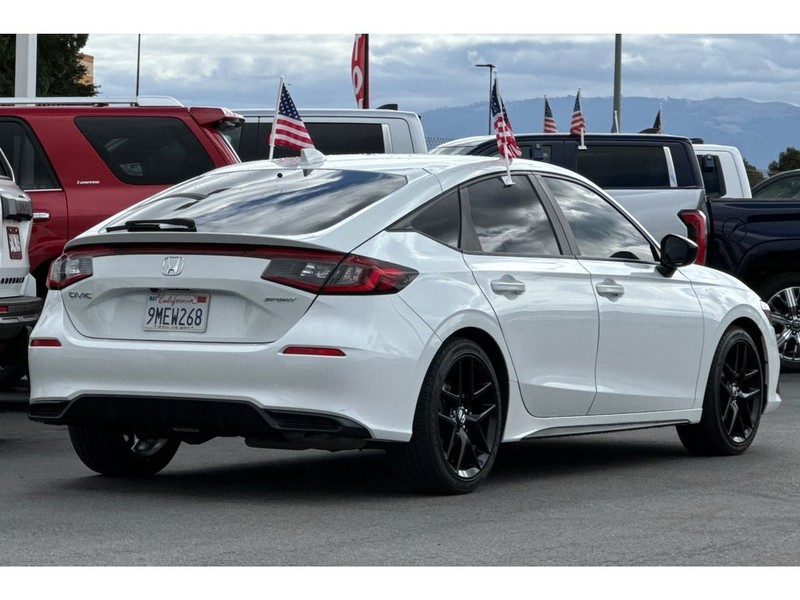 Honda Civic Vehicle Full-screen Gallery Image 04