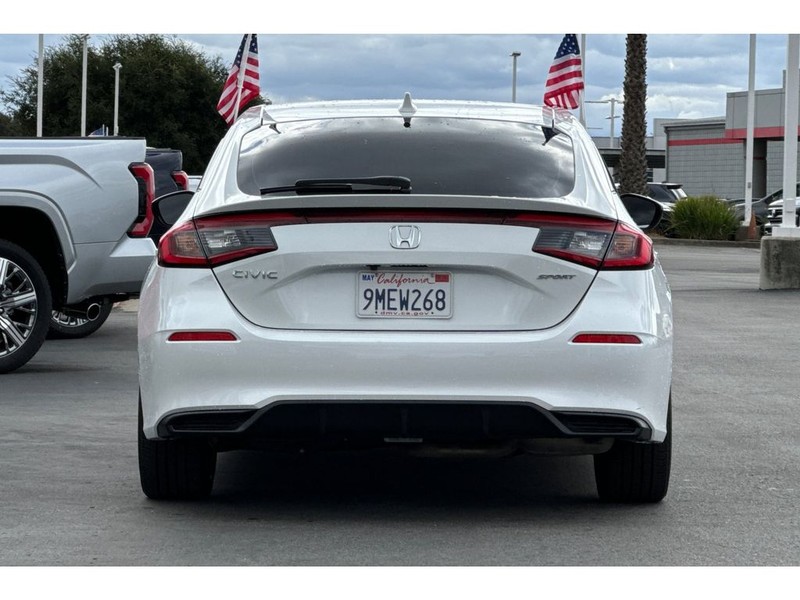 Honda Civic Vehicle Full-screen Gallery Image 05