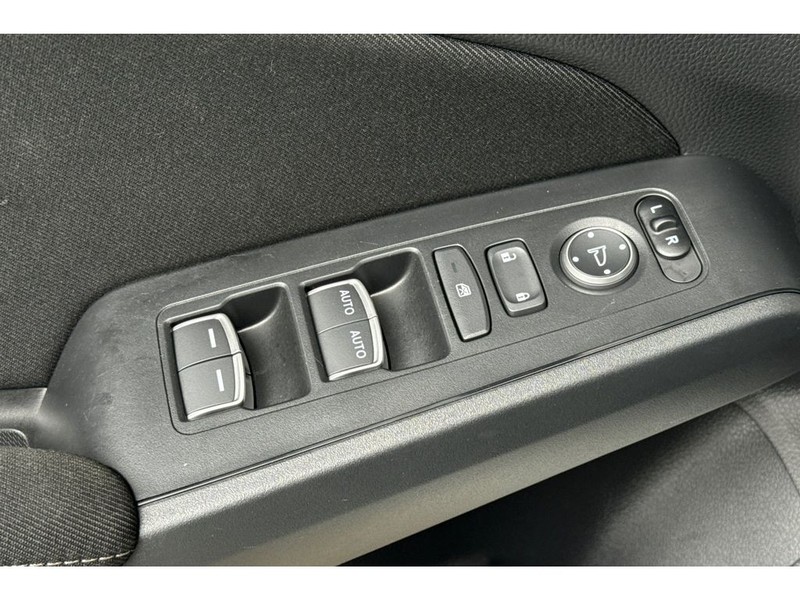 Honda Civic Vehicle Full-screen Gallery Image 12