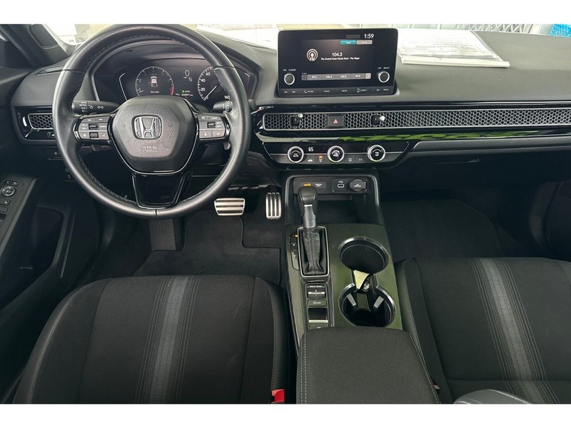 Honda Civic Vehicle Full-screen Gallery Image 13