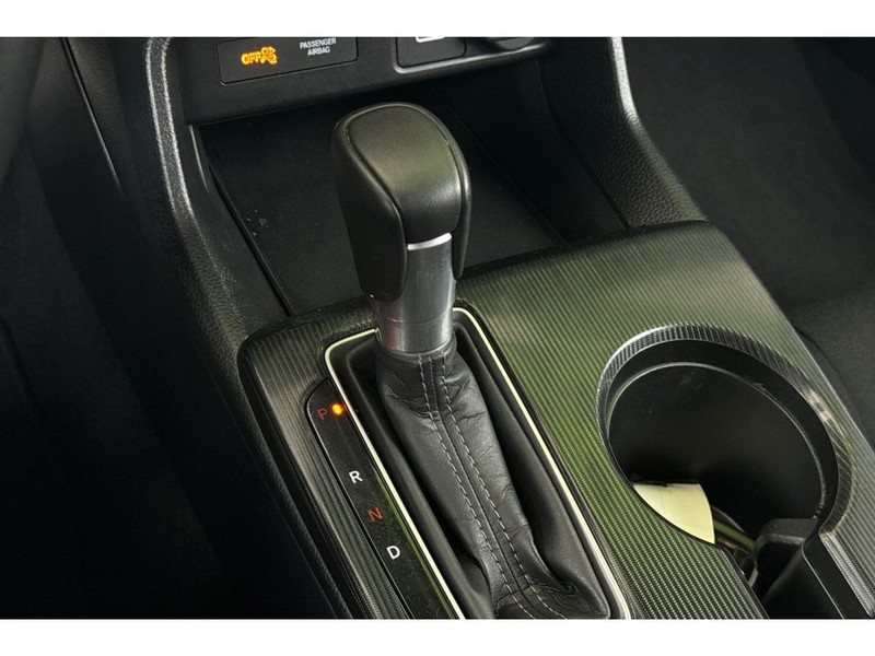 Honda Civic Vehicle Full-screen Gallery Image 20