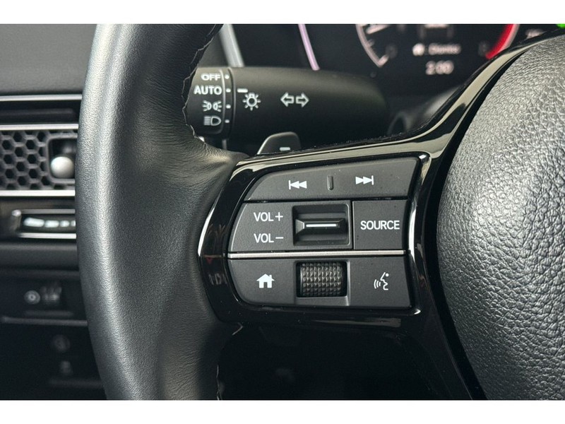 Honda Civic Vehicle Full-screen Gallery Image 23