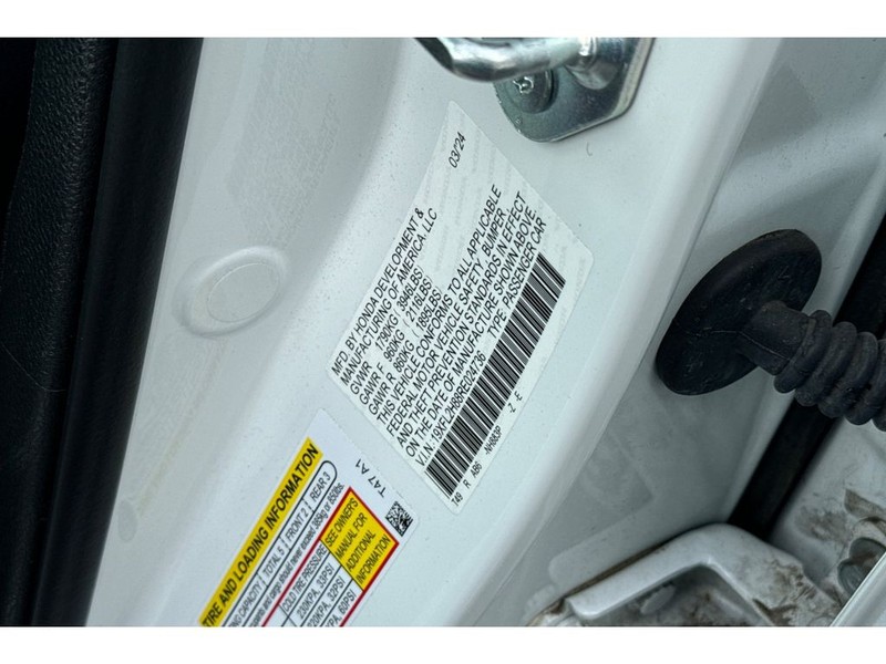 Honda Civic Vehicle Full-screen Gallery Image 31