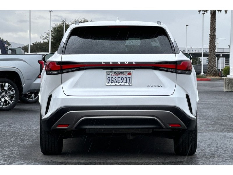 Lexus RX 350 Vehicle Full-screen Gallery Image 05