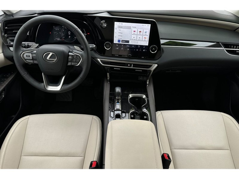 Lexus RX 350 Vehicle Full-screen Gallery Image 13