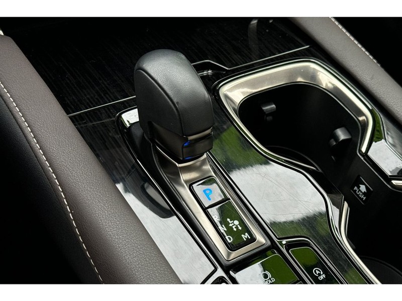 Lexus RX 350 Vehicle Full-screen Gallery Image 22