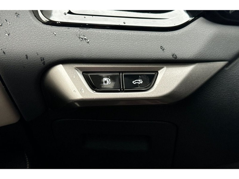 Lexus RX 350 Vehicle Full-screen Gallery Image 29