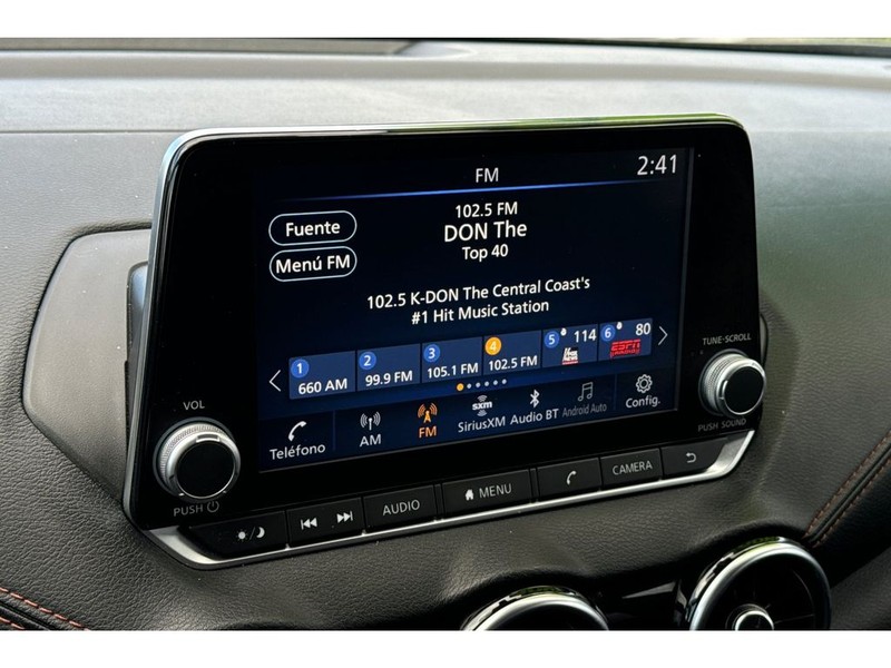 Nissan Sentra Vehicle Full-screen Gallery Image 19