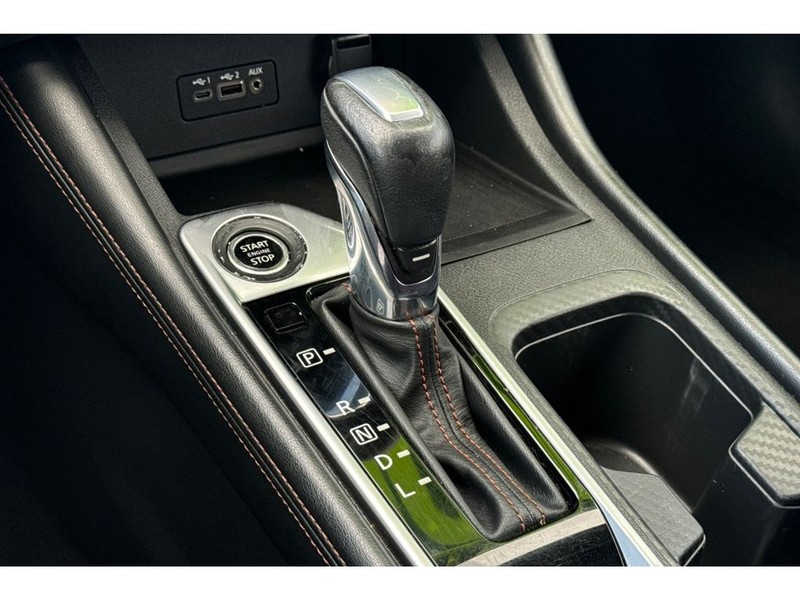 Nissan Sentra Vehicle Full-screen Gallery Image 21