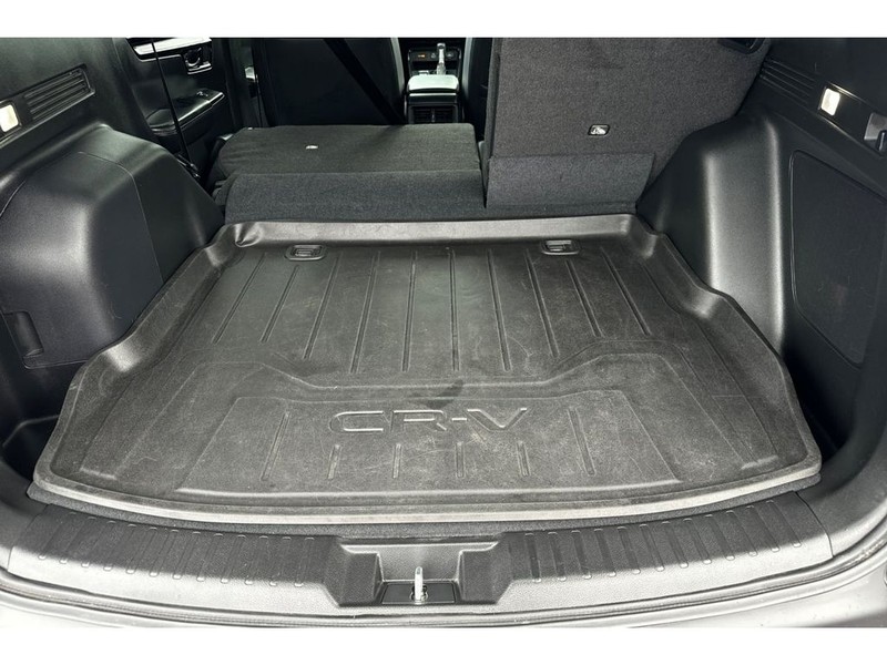 Honda CR-V Hybrid Vehicle Full-screen Gallery Image 15