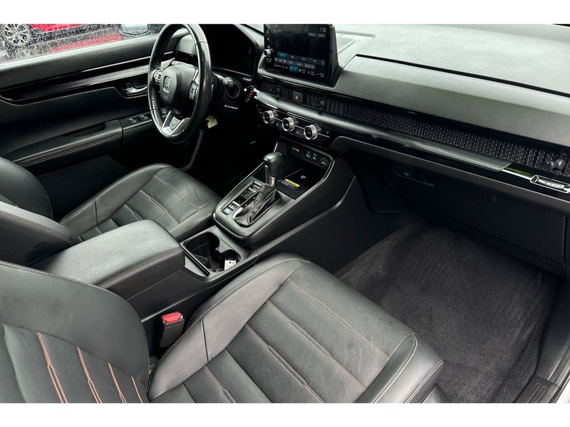 Honda CR-V Hybrid Vehicle Full-screen Gallery Image 16