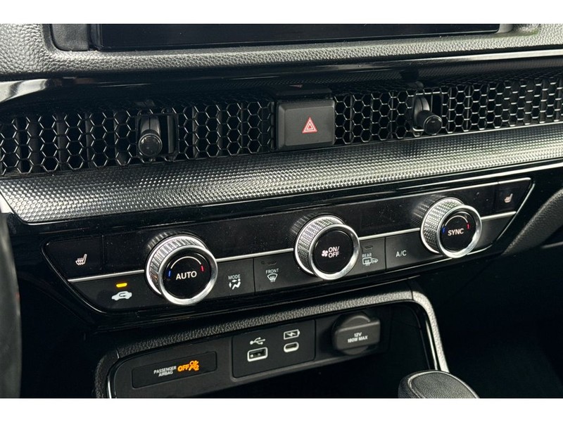 Honda CR-V Hybrid Vehicle Full-screen Gallery Image 20