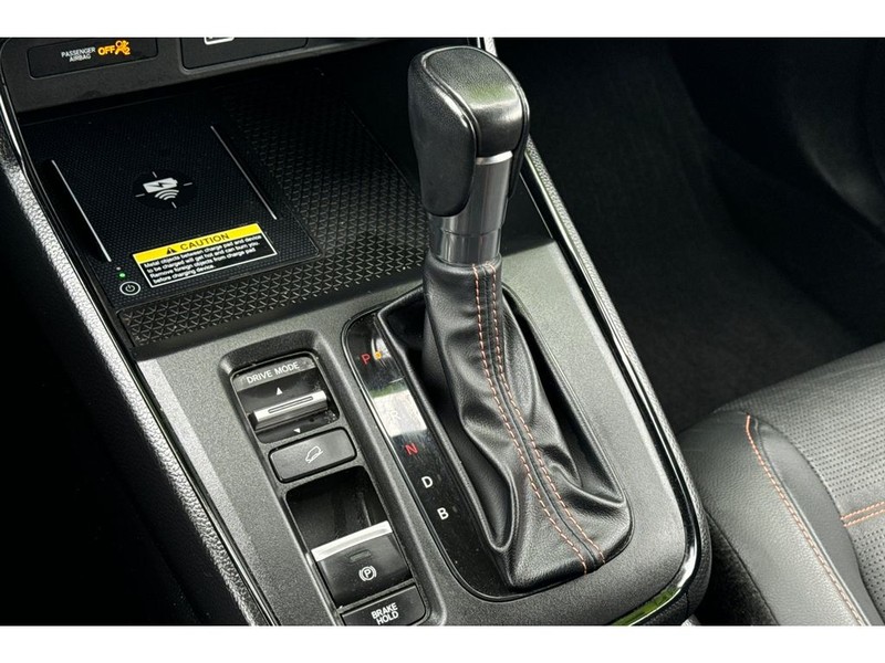 Honda CR-V Hybrid Vehicle Full-screen Gallery Image 21