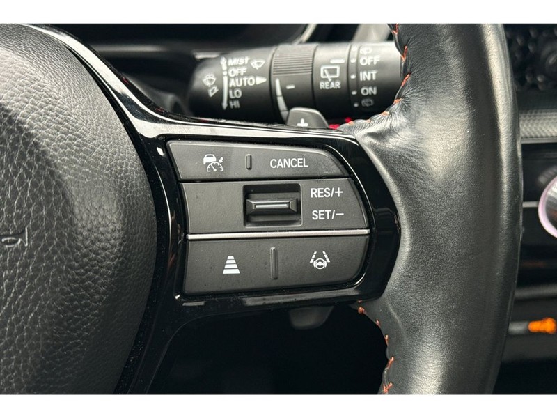 Honda CR-V Hybrid Vehicle Full-screen Gallery Image 25