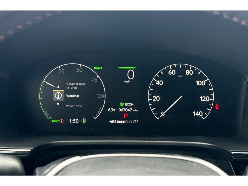 Honda CR-V Hybrid Vehicle Full-screen Gallery Image 26