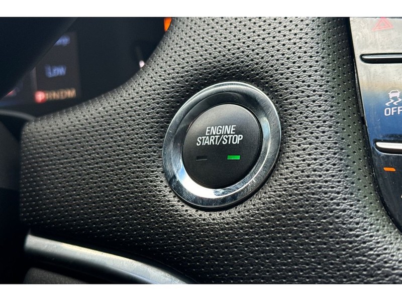 Cadillac XTS Vehicle Full-screen Gallery Image 22