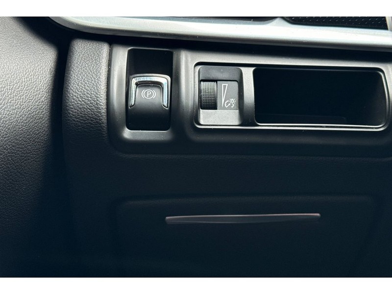 Cadillac XTS Vehicle Full-screen Gallery Image 28