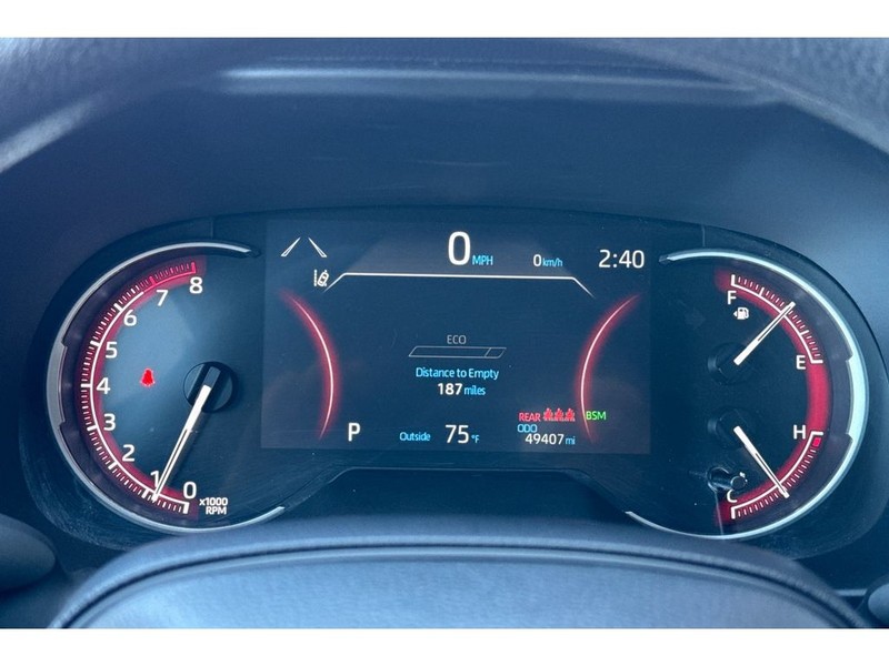 Toyota RAV4 Vehicle Full-screen Gallery Image 27