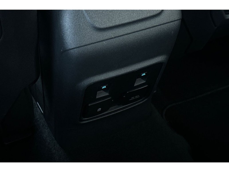 Ford Bronco Vehicle Full-screen Gallery Image 14