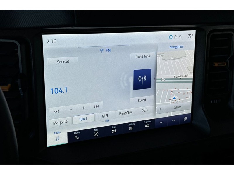 Ford Bronco Vehicle Full-screen Gallery Image 20