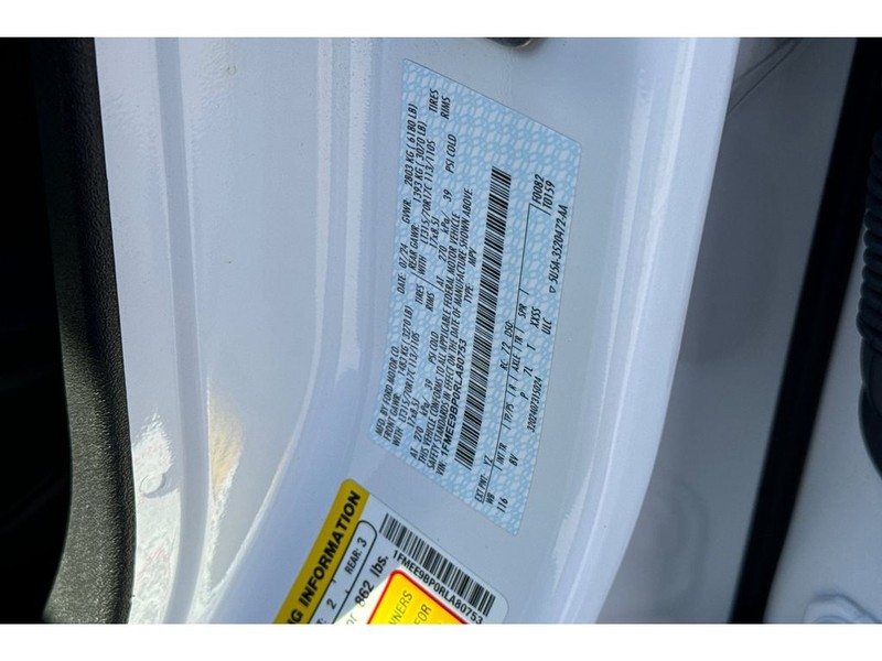 Ford Bronco Vehicle Full-screen Gallery Image 32