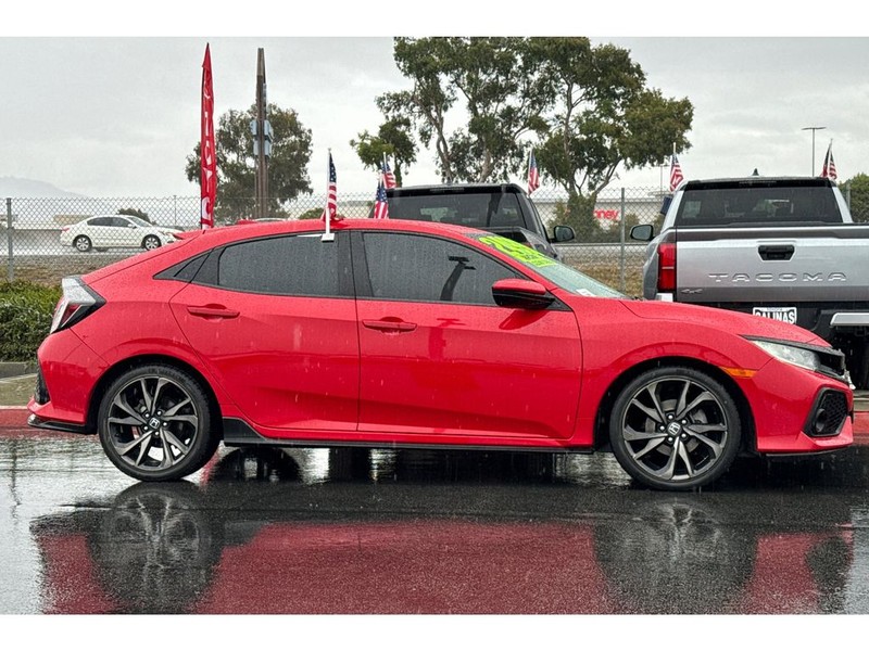 Honda Civic Vehicle Full-screen Gallery Image 03