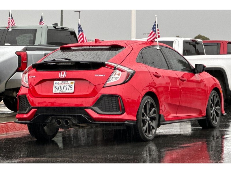 Honda Civic Vehicle Full-screen Gallery Image 04